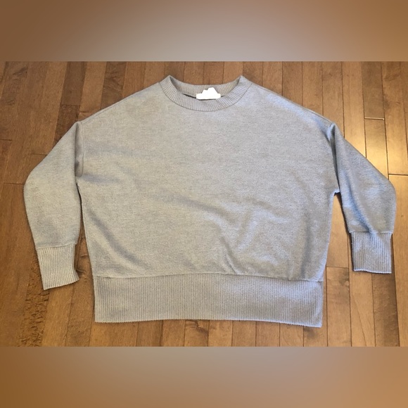 Okakie sweater - Picture 1 of 1